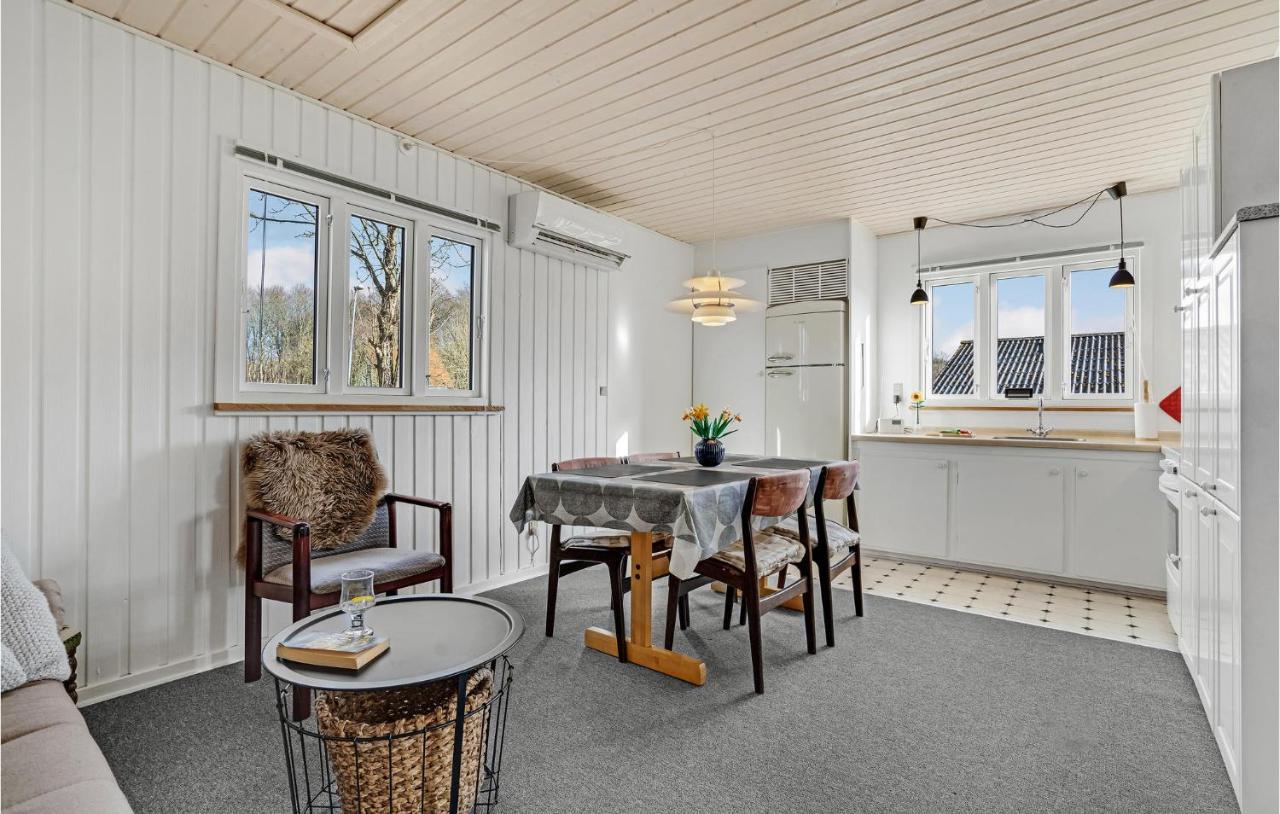 3 Bedroom Lovely Home In Give Uve Eksteriør bilde